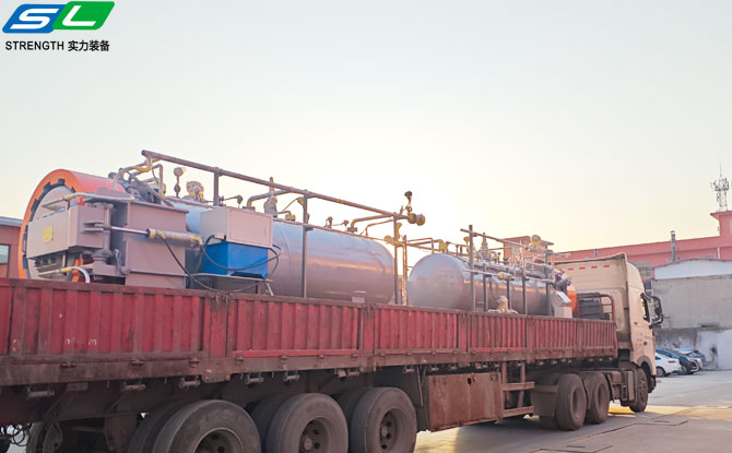 2臺(tái)陶瓷材料高壓反應(yīng)釜發(fā)往重慶